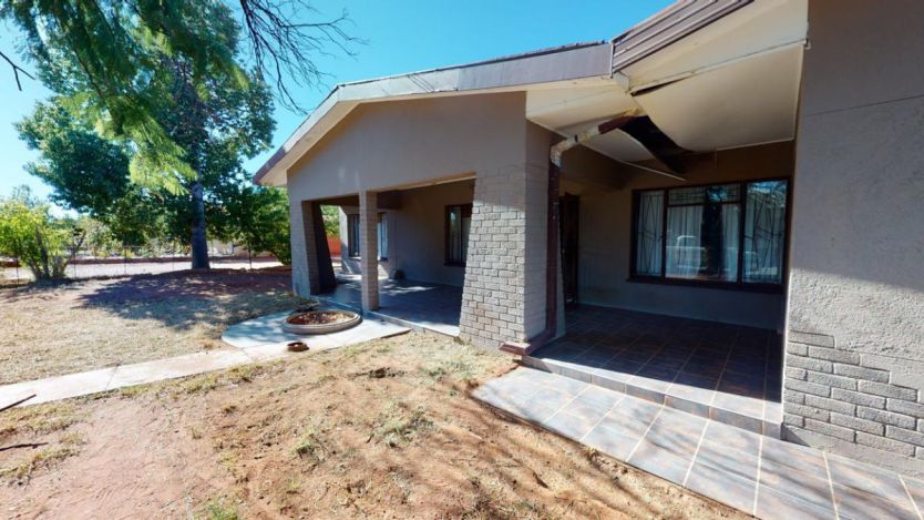 6 bedroom house for sale in upington central