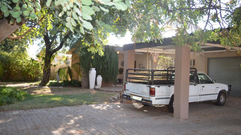 house for sale in oosterville, upington