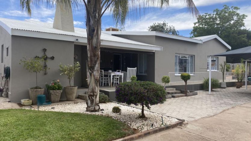 3 Bedroom house for sale in Die Rand, Upington