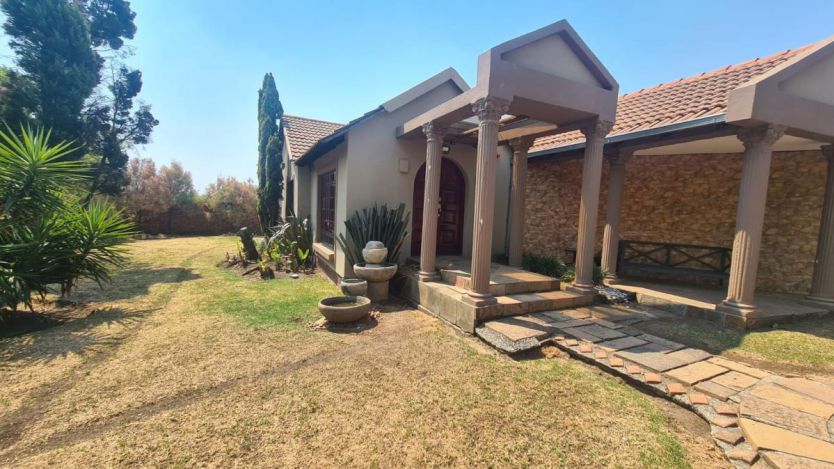 2 Bedroom house to rent in Secunda